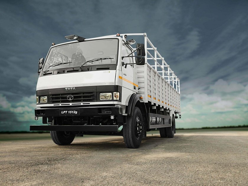 Tata грузовик