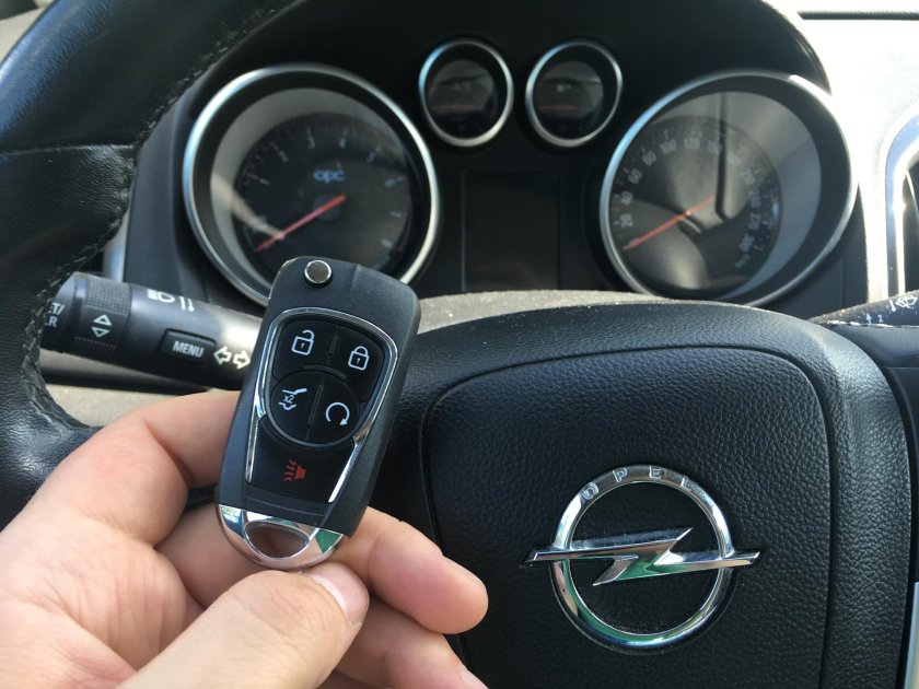 Автозапуск Opel Astra j 2011