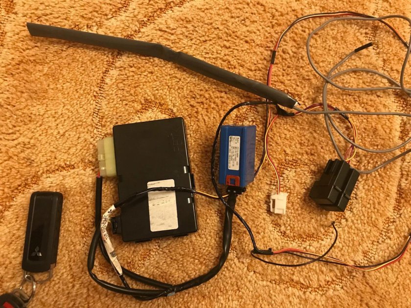 Штатный автозапуск Лансер 10