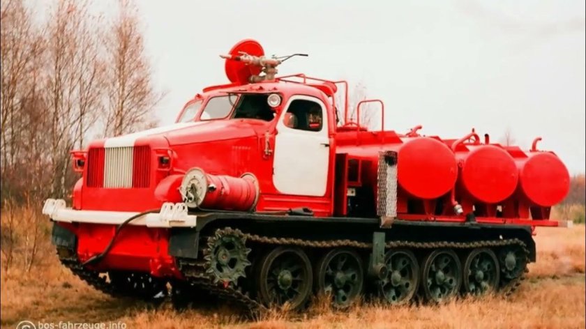 АТТ артиллерийский тягач