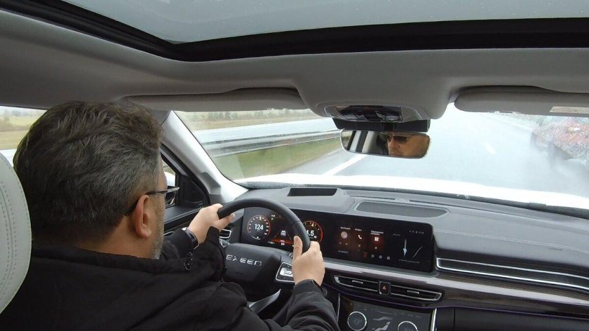 Электронные помощники в автомобиле