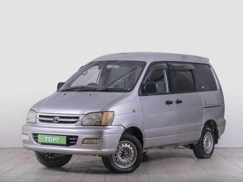 Тойота таун айс ноах