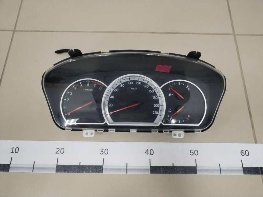 Приборная панель Epica