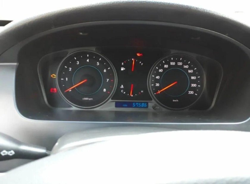 Chevrolet Epica 2011 приборка