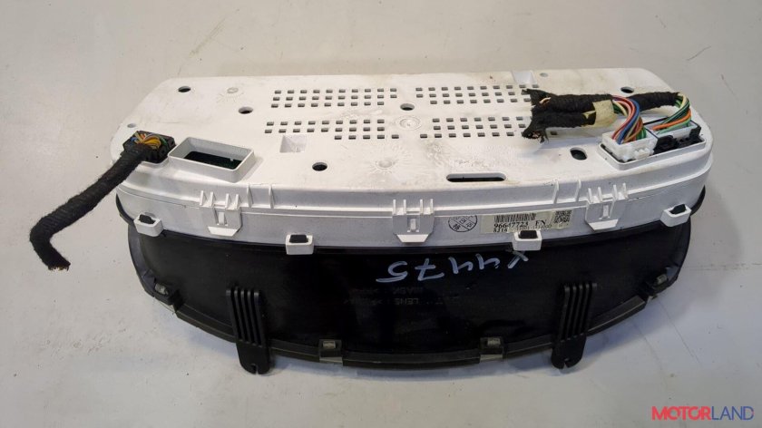 Панель щитка приборов