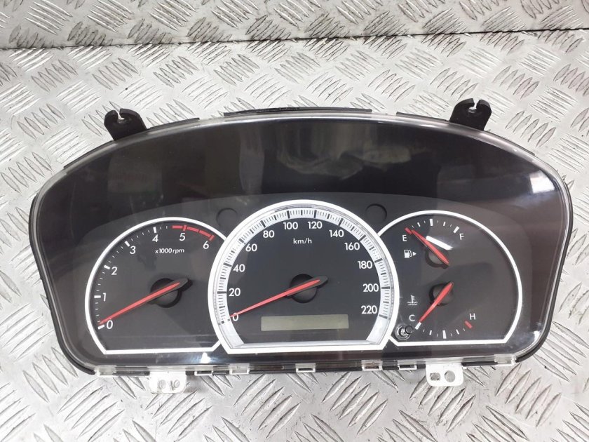 Chevrolet Lacetti приборная панель