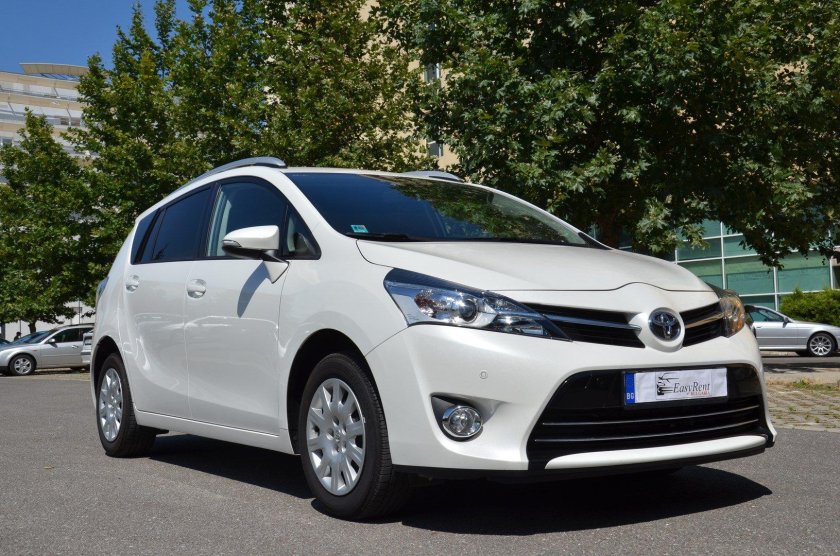 Тойота версо