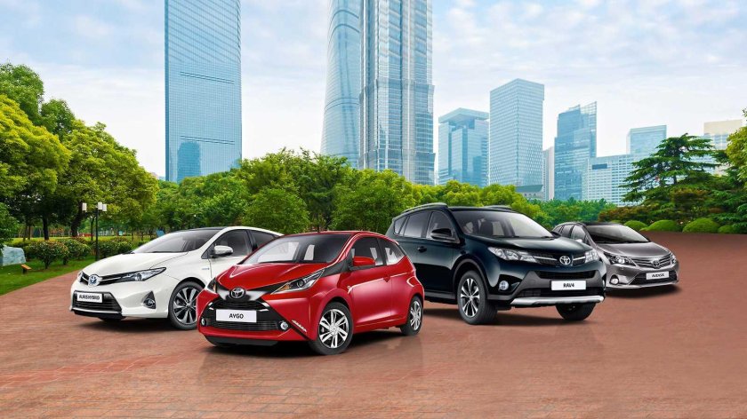 Машины в ряд