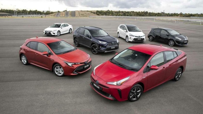 Одинаковые машины Тойота