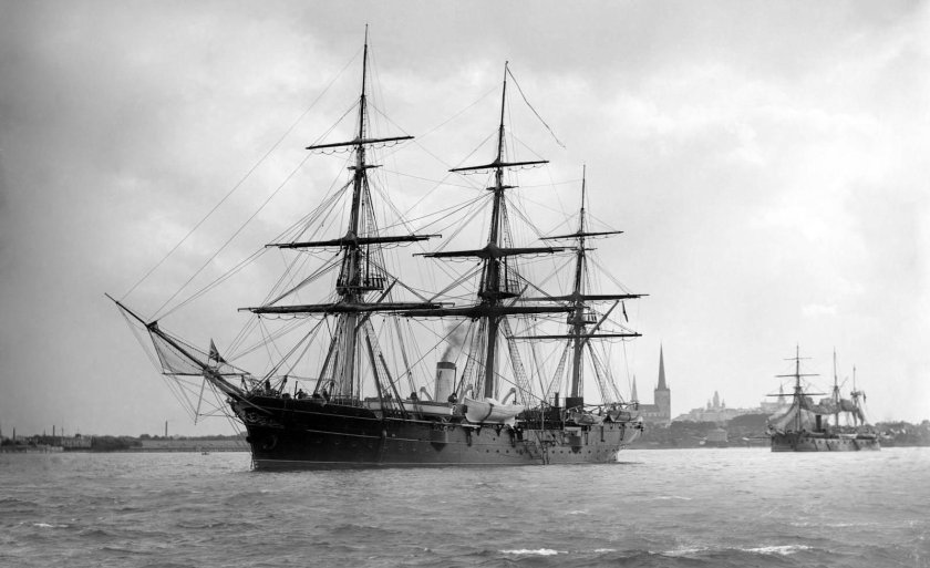 Парусно-винтовой Корвет "Варяг"