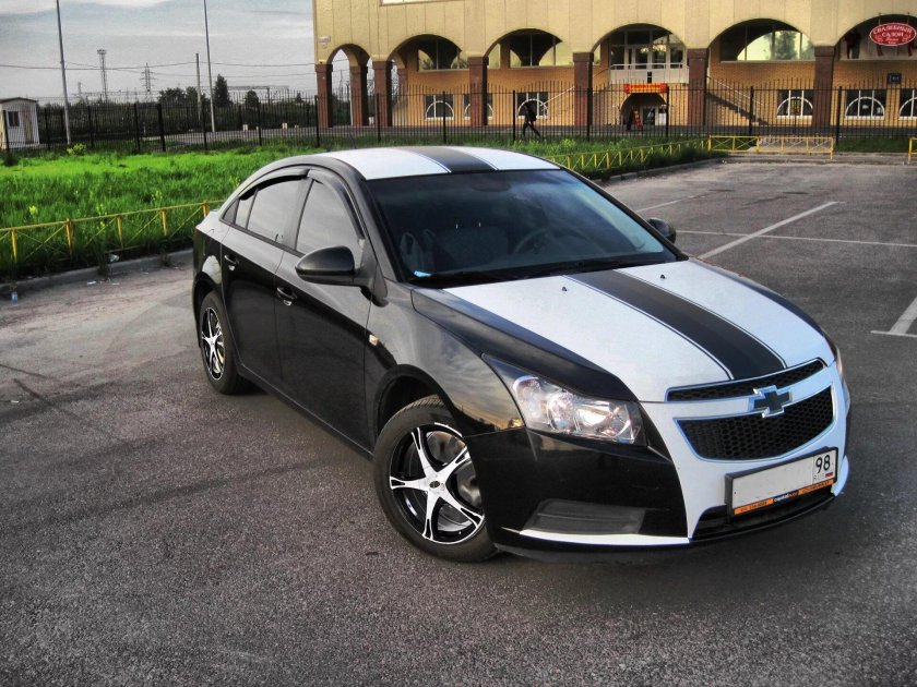Chevrolet Cruze r18