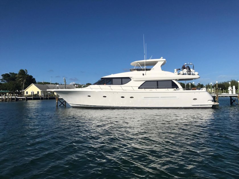 Эллинг для яхты