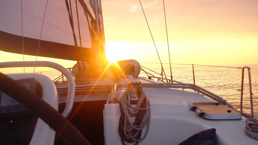 Палуба парусной яхты