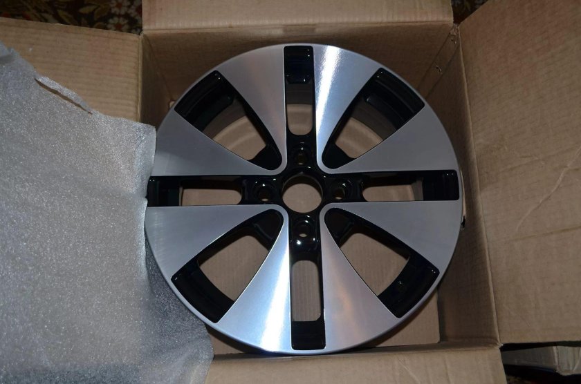 Оригинальные литые диски Киа Рио 3