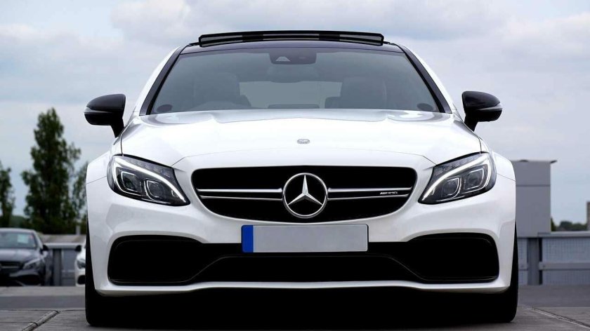 Mercedes benz c 63 amg