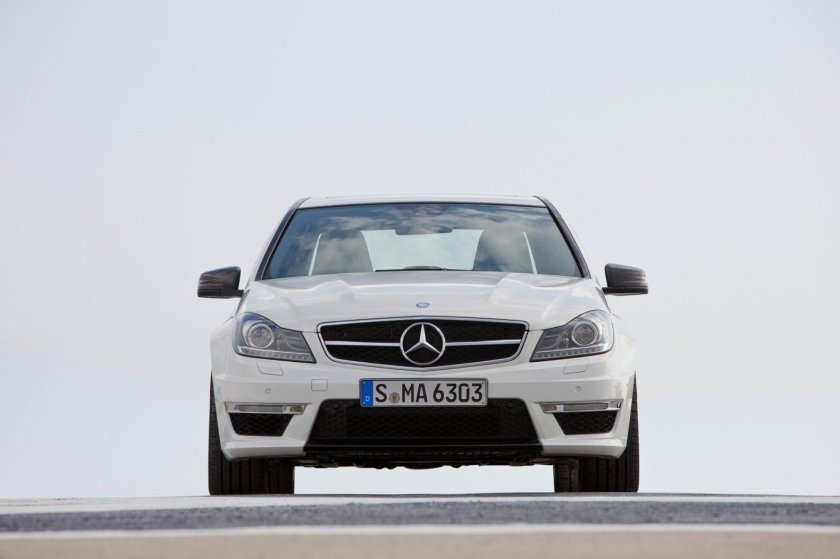 Mercedes Benz c63 AMG 2012