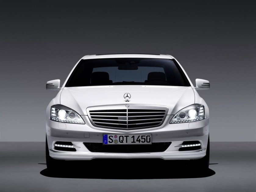 Mercedes-Benz s-class w221