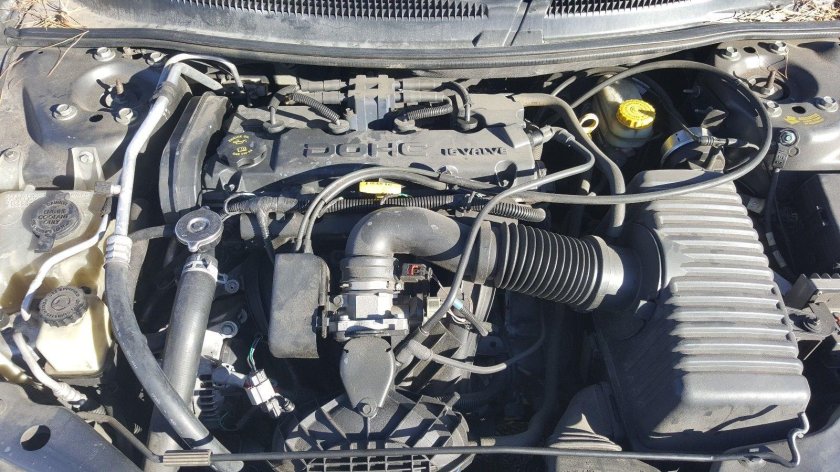 Dodge Stratus 2.4 мотор