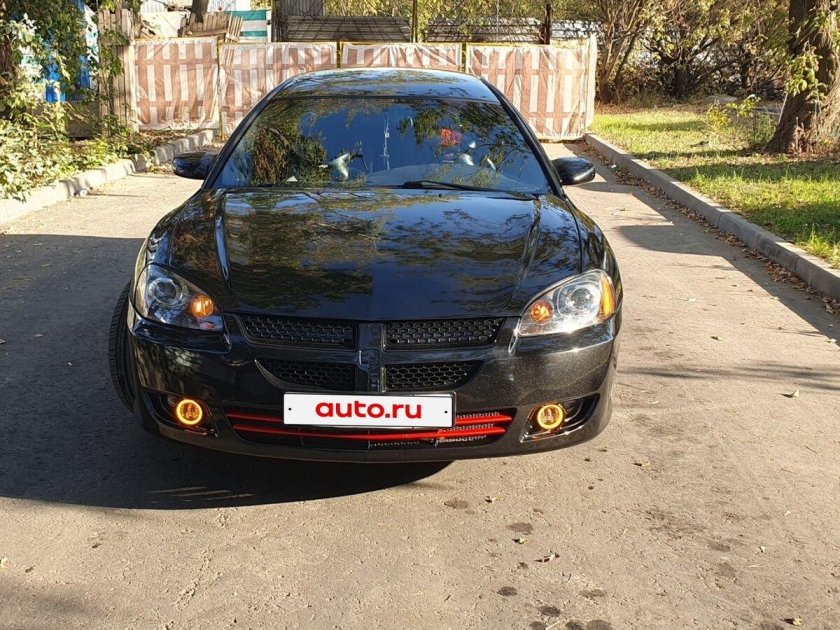 Додж стратус 2004