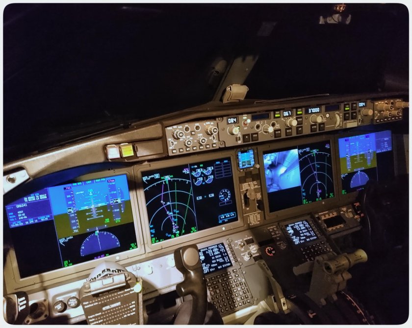 Авиагоризонт Boeing 737