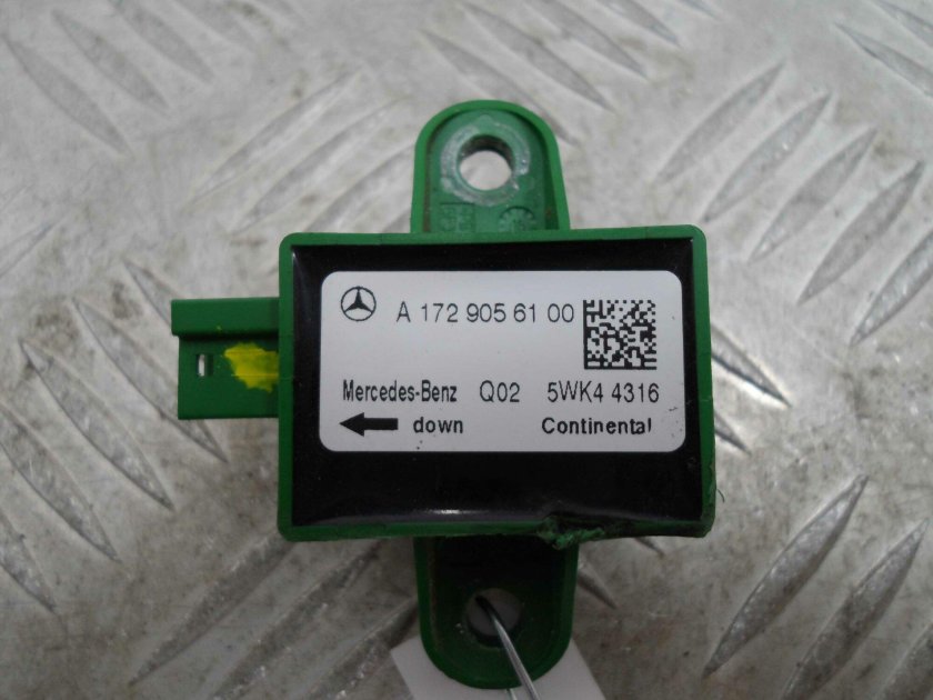 Датчик удара водительской стороны w204