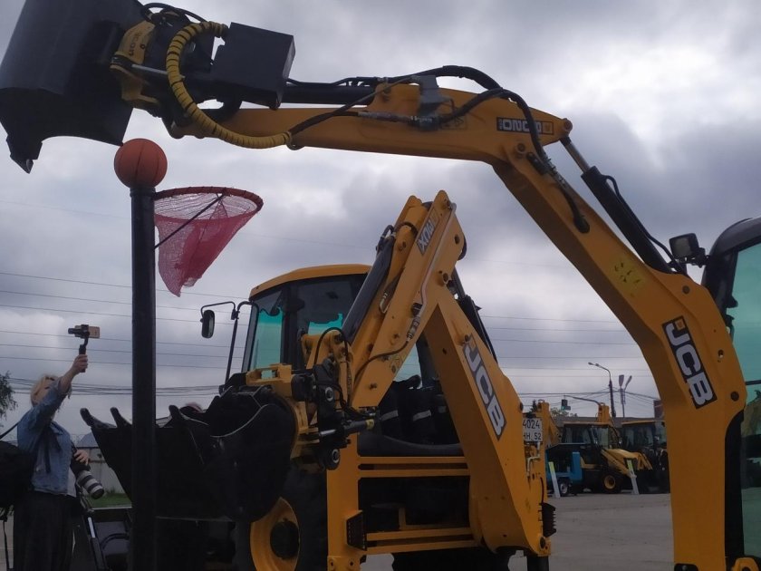 Соревнования на экскаватор