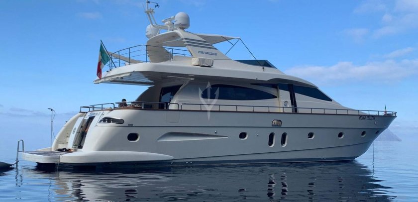 Моторная яхта калипсо