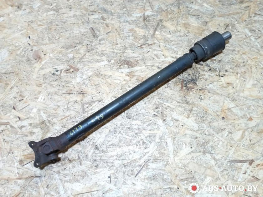 Карданный вал передний