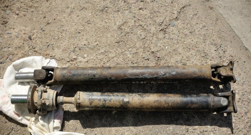 Передний кардан Паджеро 2