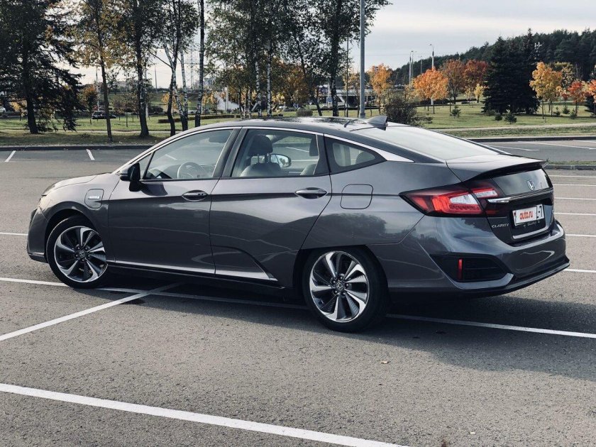 Серая хонда