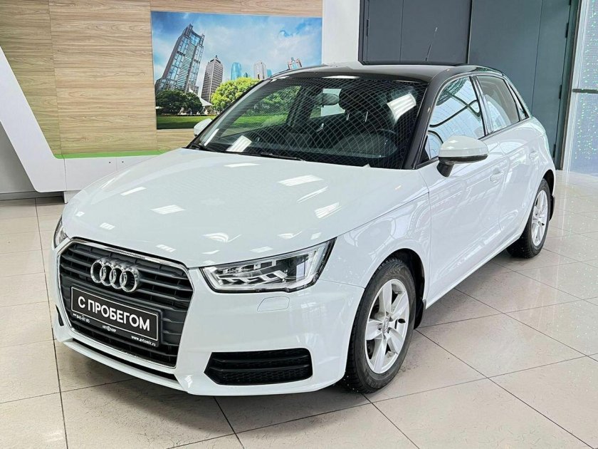 Автомобиль audi