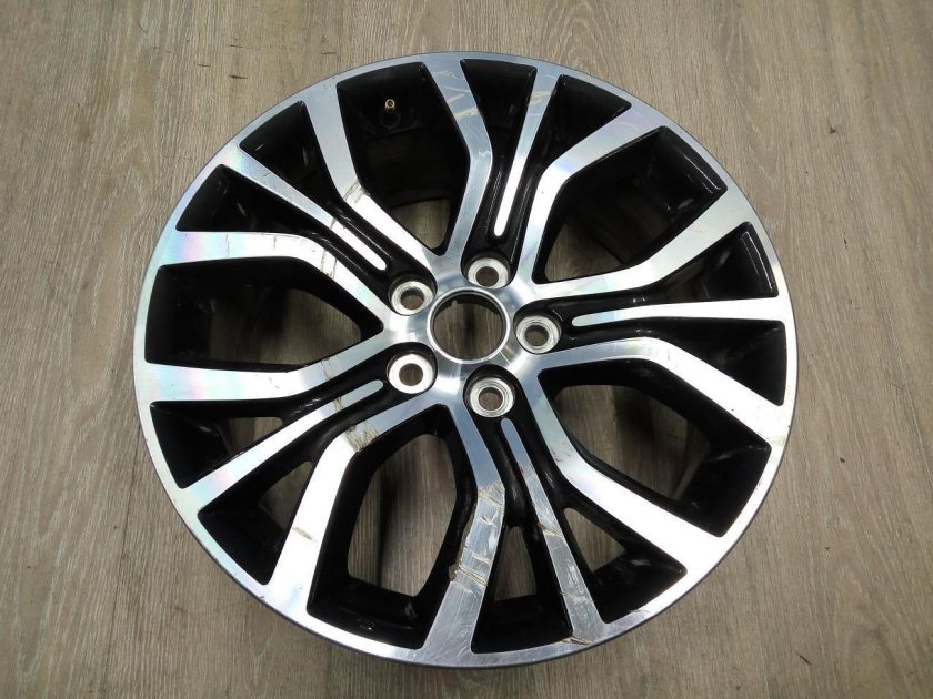 Диски Mitsubishi Outlander r18 оригинал