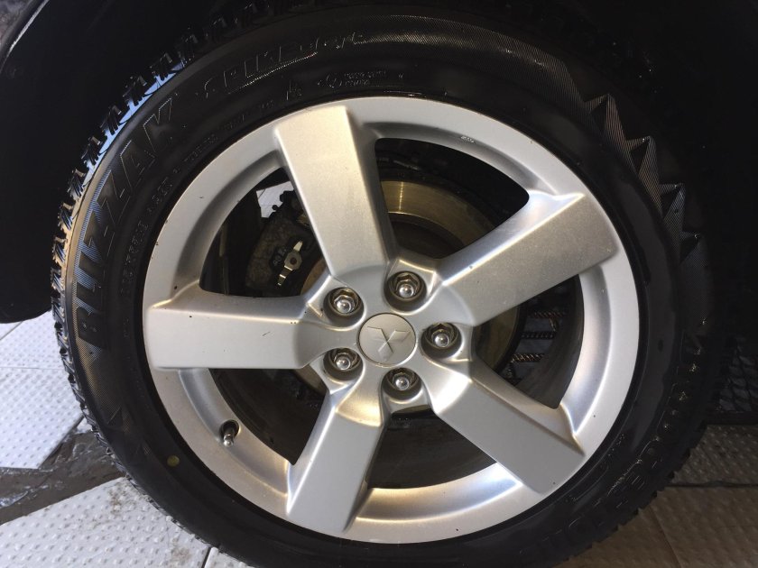 Диски на Mitsubishi Outlander XL r16