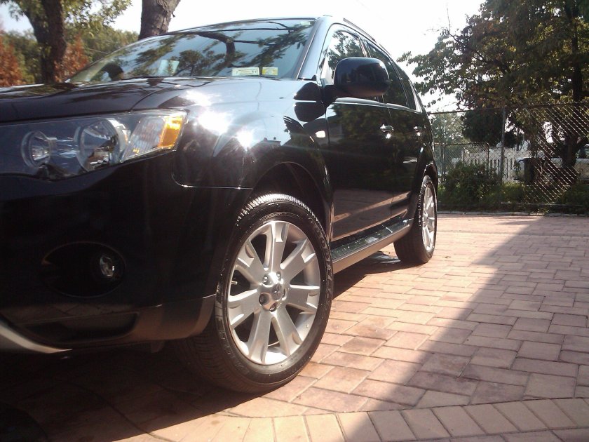 Mitsubishi Outlander XL r18