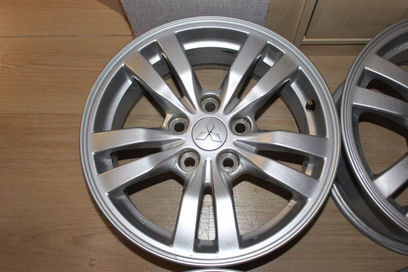 Диски Mitsubishi Outlander r16