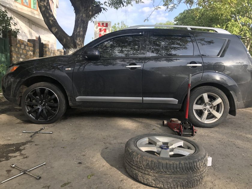 Mitsubishi Outlander XL диски r18