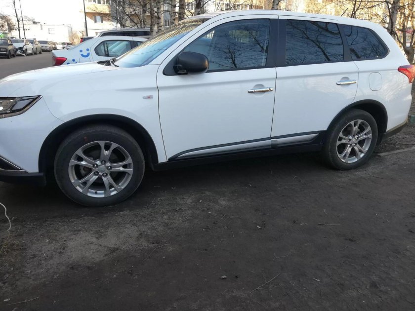 Mitsubishi Outlander 3 диски r18