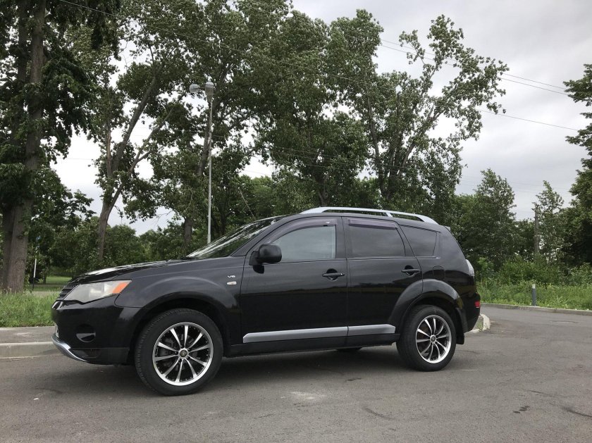 Митсубиси Аутлендер XL 2008