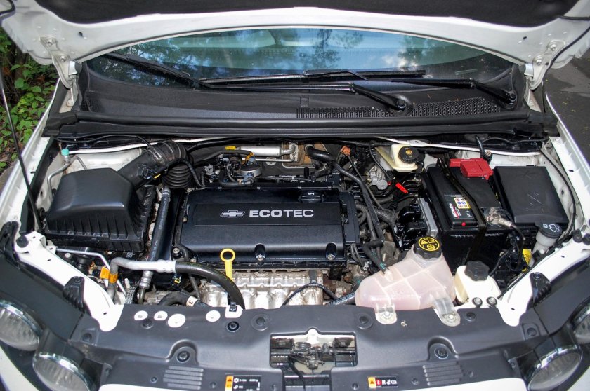 Авео т300 моторный отсек