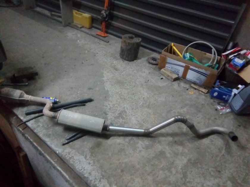 Выхлопная система Нива Шевроле 2011