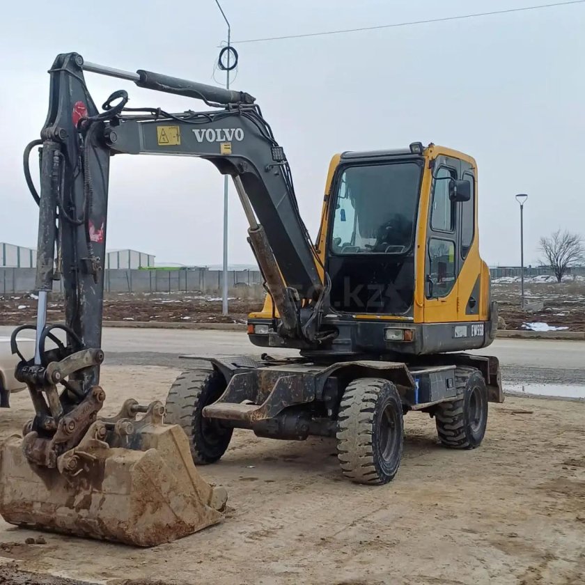 Volvo экскаватор