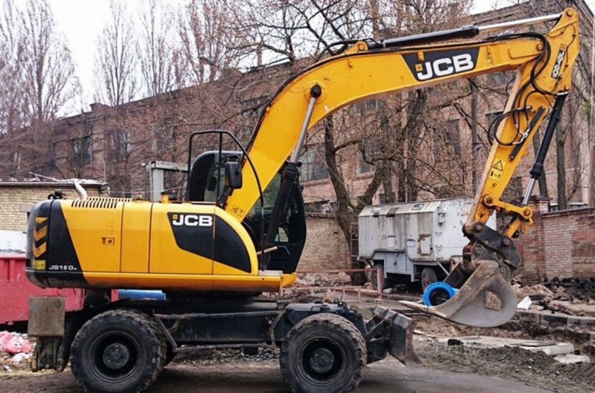 Колесный экскаватор JCB js160w
