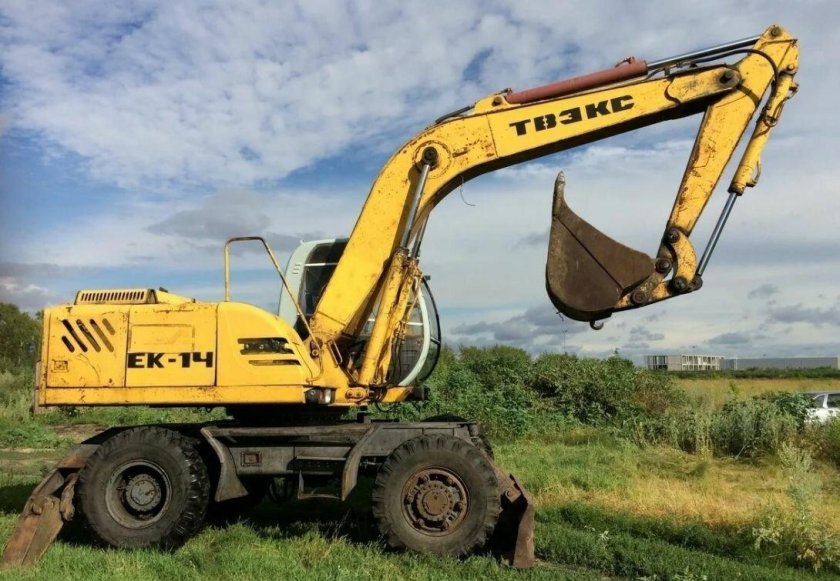 Экскаватор Хендай 180 колесный