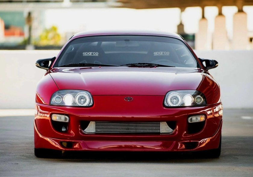 Тойота Супра 4 фары