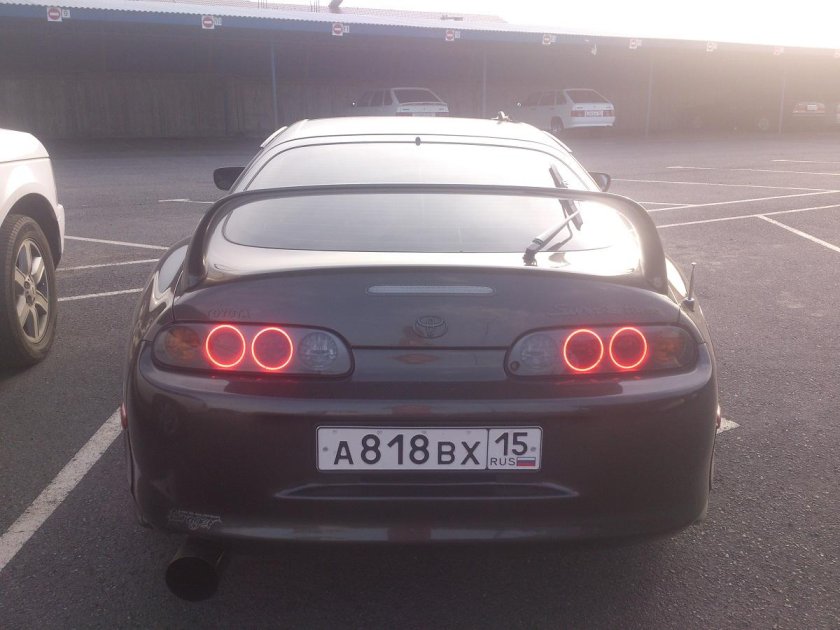Supra a80 сзади