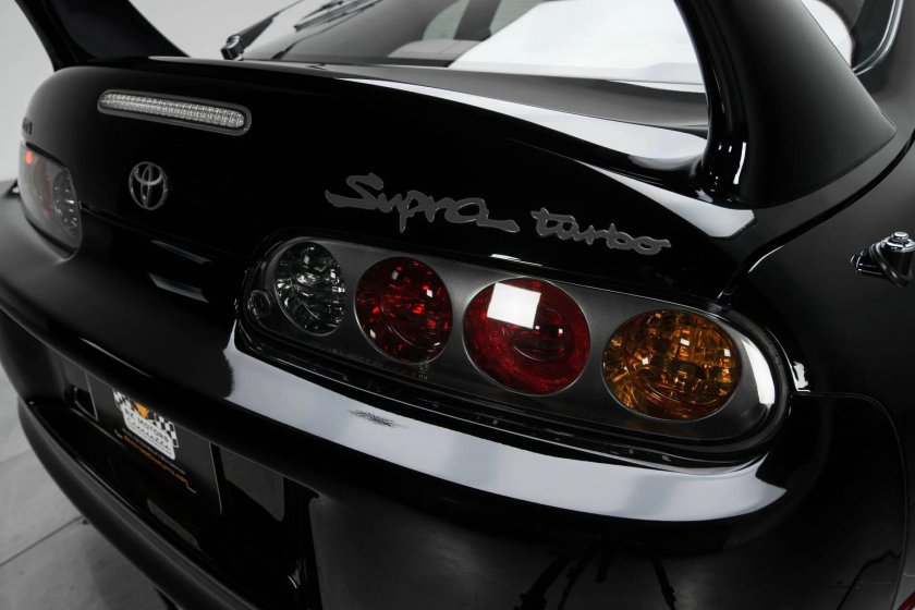 Задние фонари Supra a80