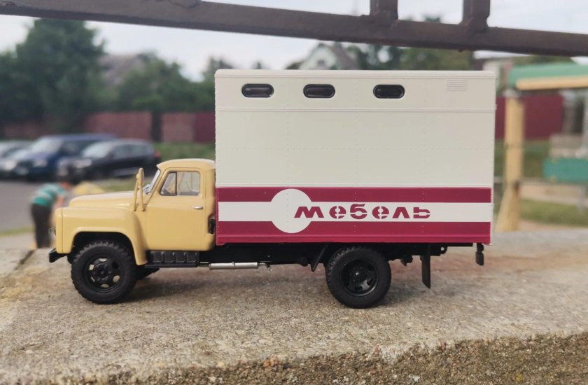 ГЗТМ 893а 52 мебельный фургон