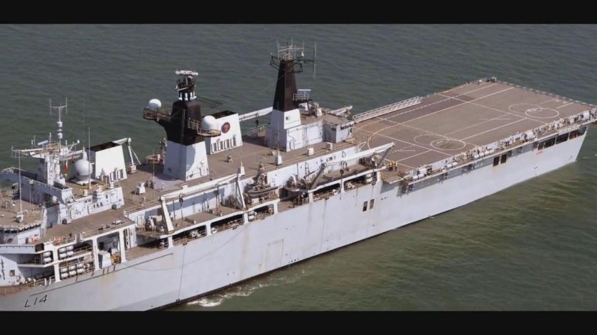 Десантный корабль Альбион
