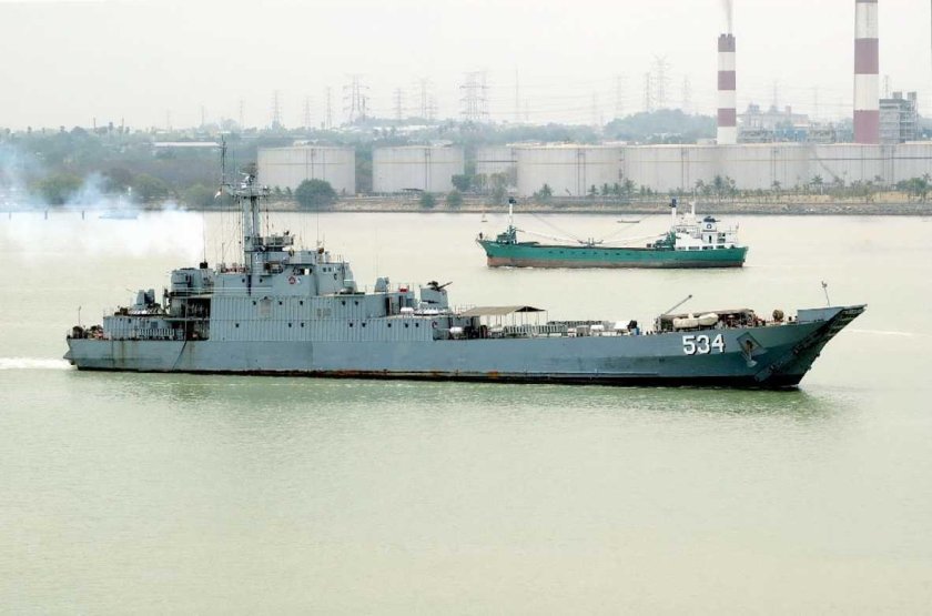 Средний десантный корабль проекта 771