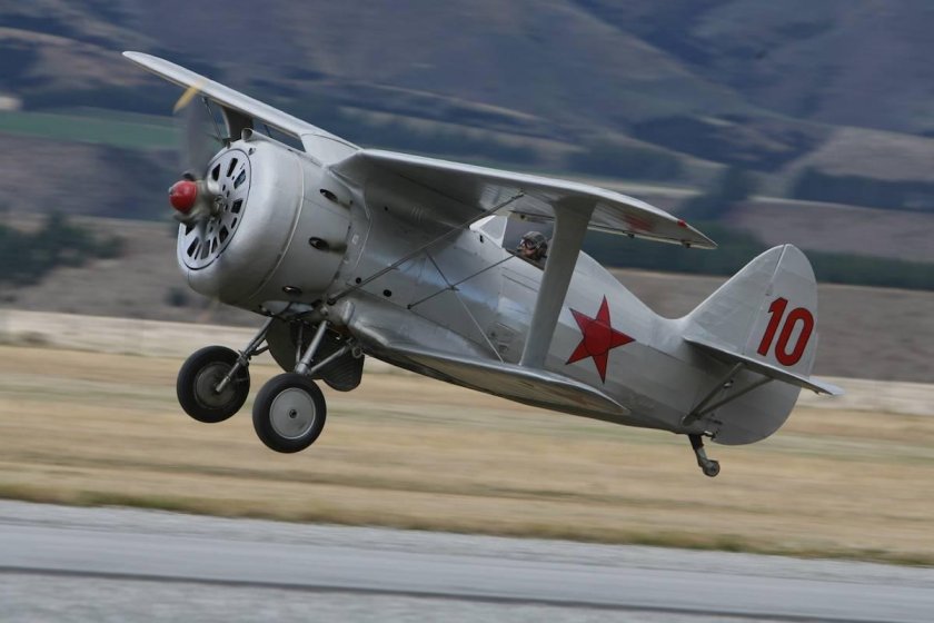 Истребитель биплан и-153 Чайка